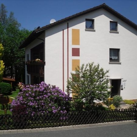 Ferienwohnungen Und Gaestezimmer Herrmann Steinbach am Wald Exterior photo