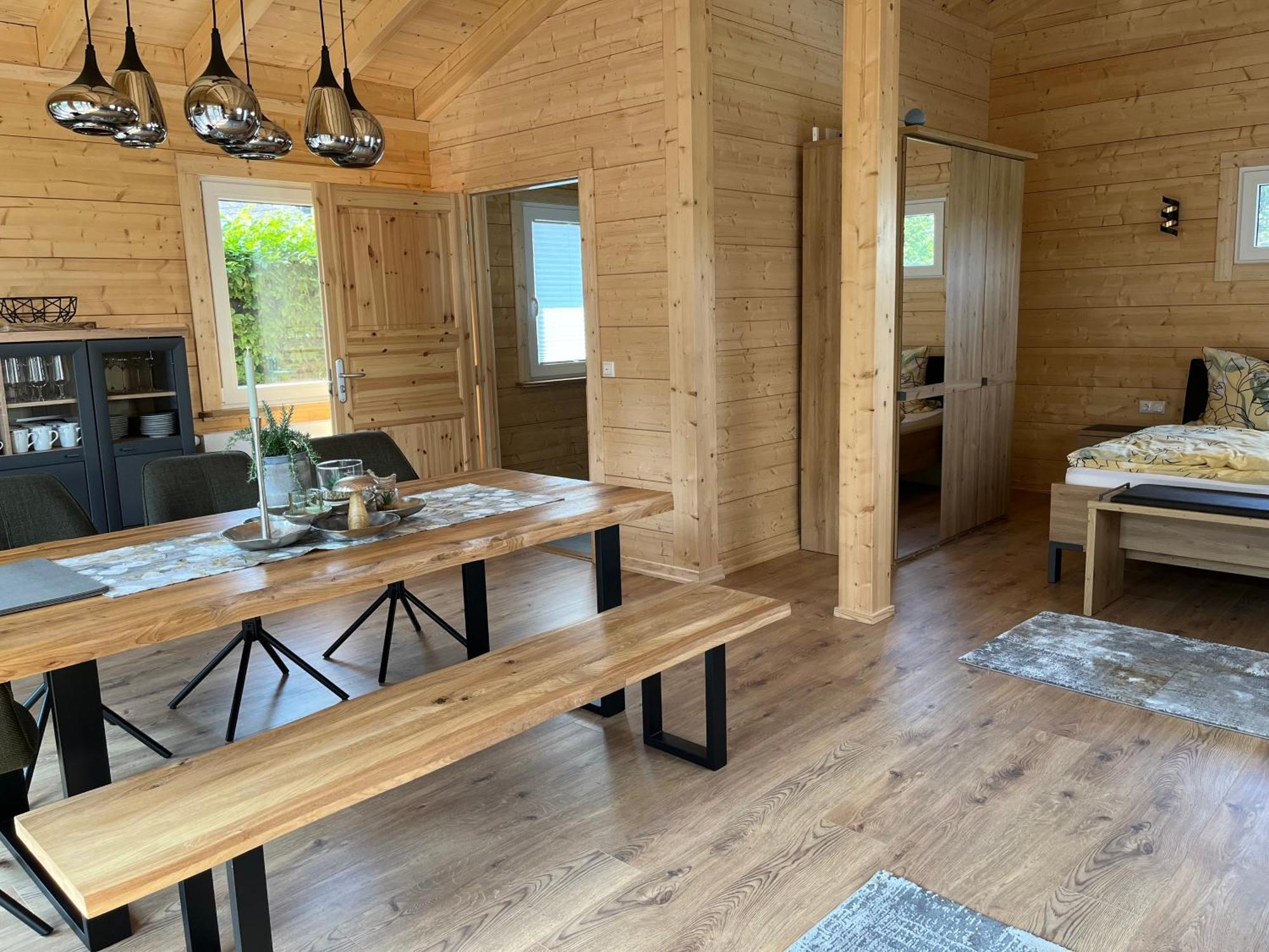 Ferienwohnungen Und Gaestezimmer Herrmann Steinbach am Wald Exterior photo
