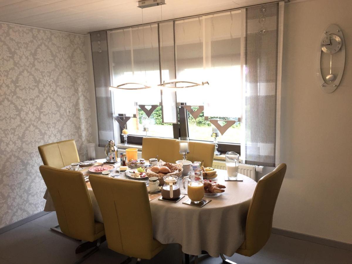Ferienwohnungen Und Gaestezimmer Herrmann Steinbach am Wald Exterior photo